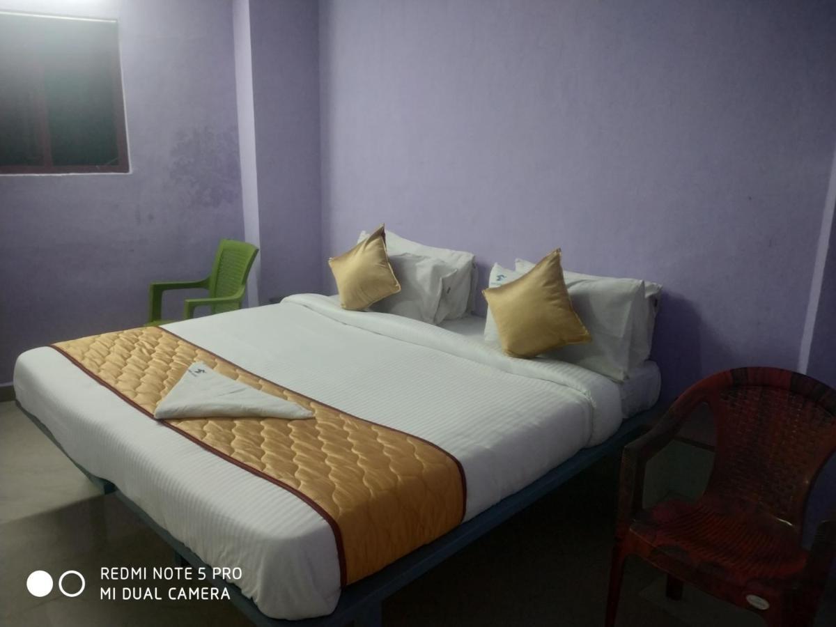 Skyry Hotel Iyyapanthangal Ченнаї Екстер'єр фото
