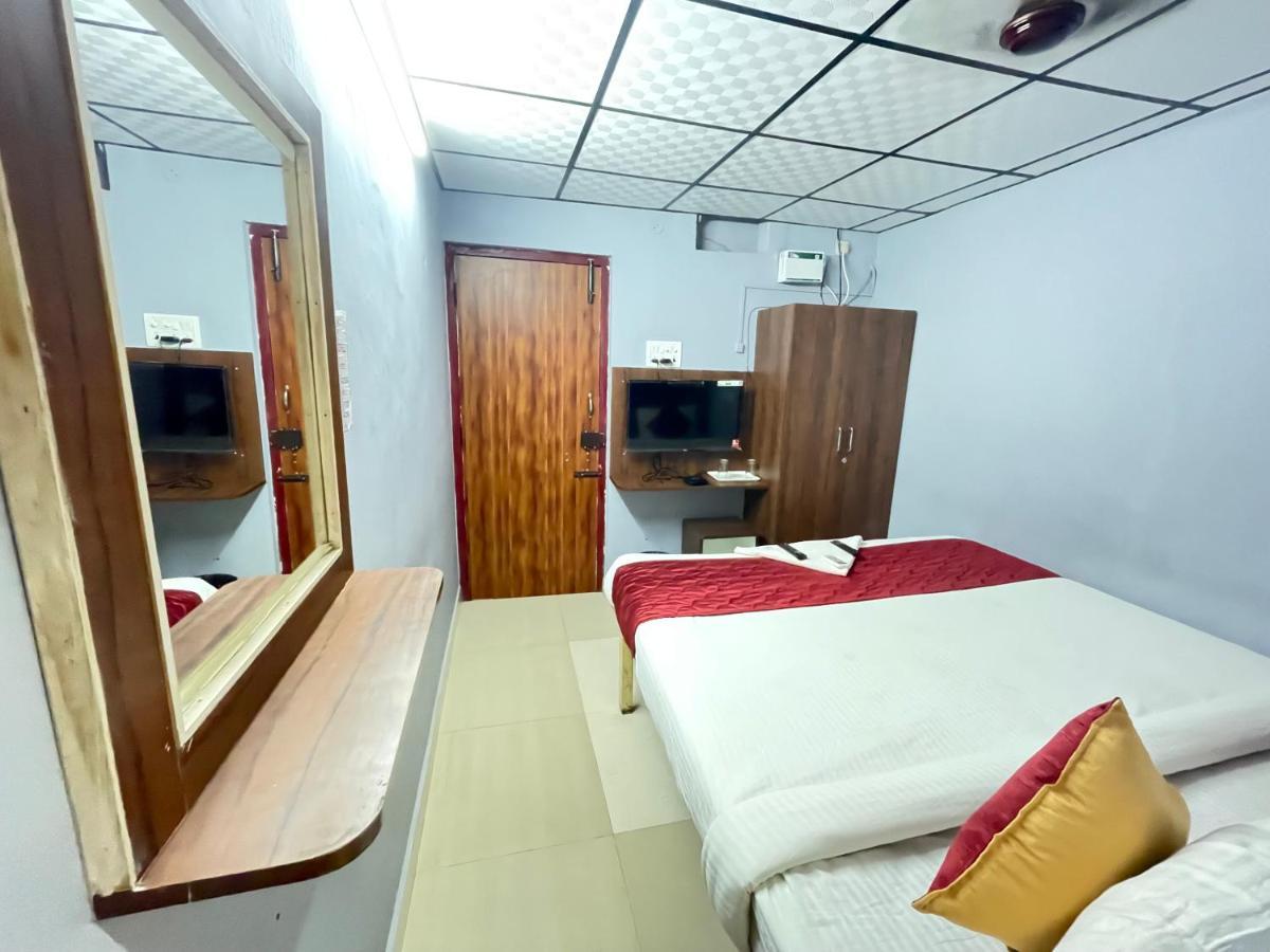 Skyry Hotel Iyyapanthangal Ченнаї Екстер'єр фото